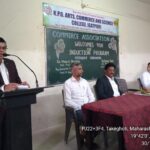 Commerce students and teachers listening to the experts at the two days National Seminar